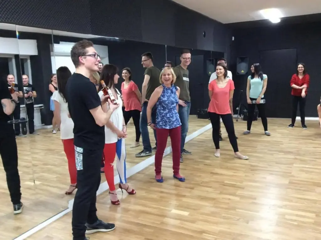 Salsa Classes at Cuban Place Warsaw