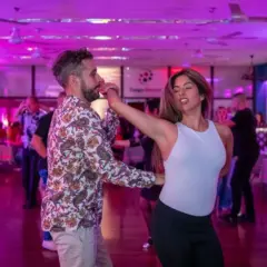 Salsa & Corsi presso il Latin Dance Studio Belgrado