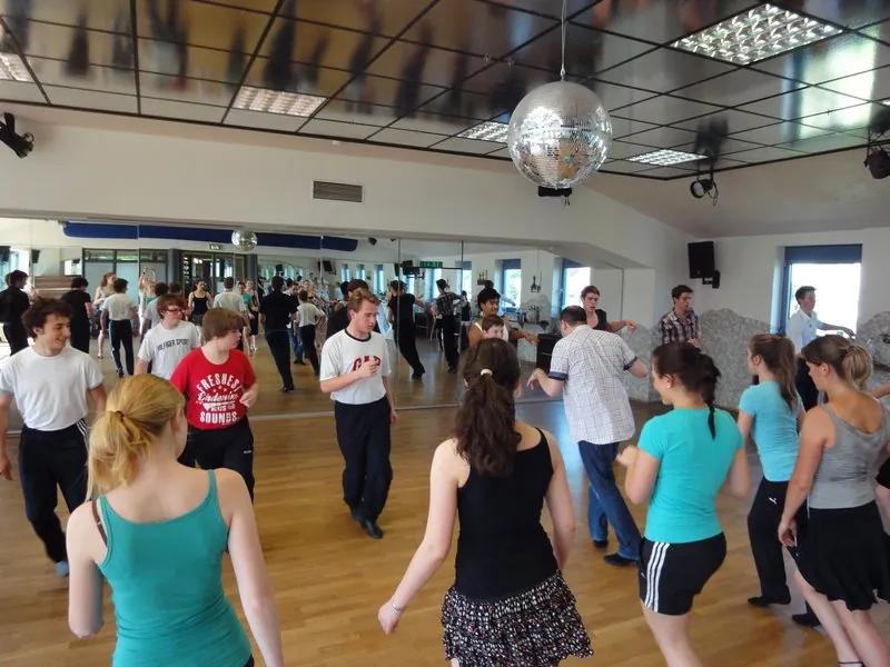 Salsa Classes at Ritmo Dance Studio Regensburg