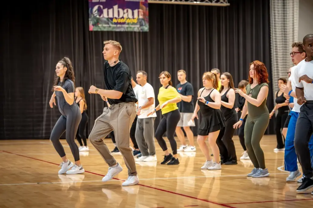 Salsa Classes at Salsa Sabrosa Dance Studio