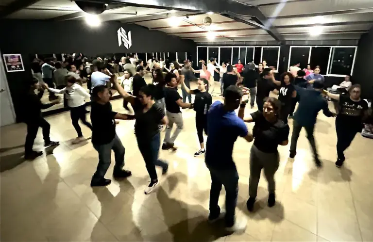 Salsa Classes at Sangre Nueva