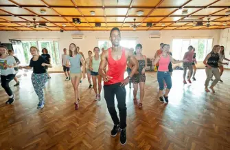 Corsi di Salsa presso Viva Salsa Varsavia