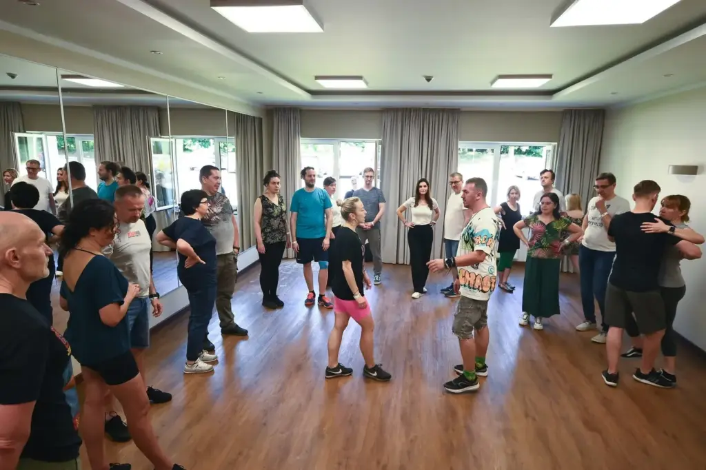Salsa Classes at Warsaw Salsa Club