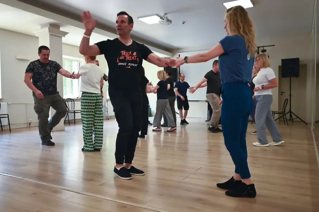 Salsa Classes at Warsaw Salsa Club