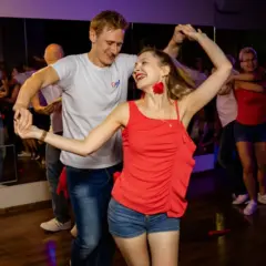 Corsi di Salsa per Principianti presso ABRA Studio