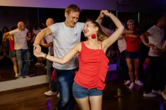 Corsi di Salsa per Principianti presso ABRA Studio