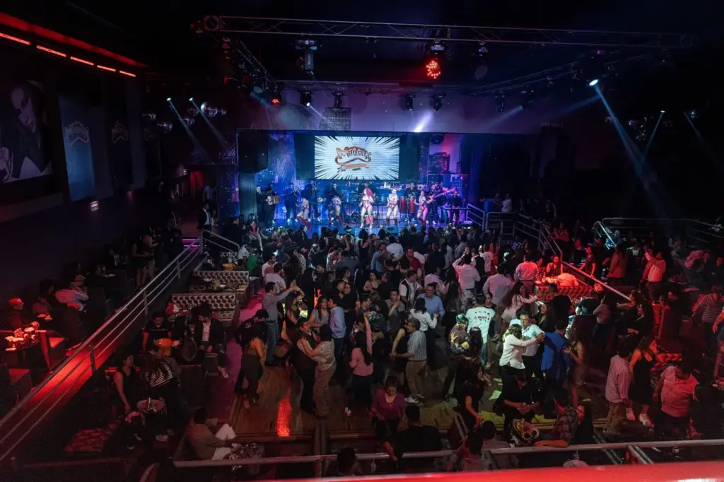 Salsa Colombiana Fridays at Mambocafé Metepec
