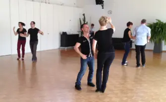 Corsi di Salsa presso Danceorama Bern