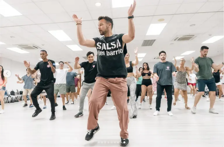 Salsa del Barrio – Cours Hebdomadaires