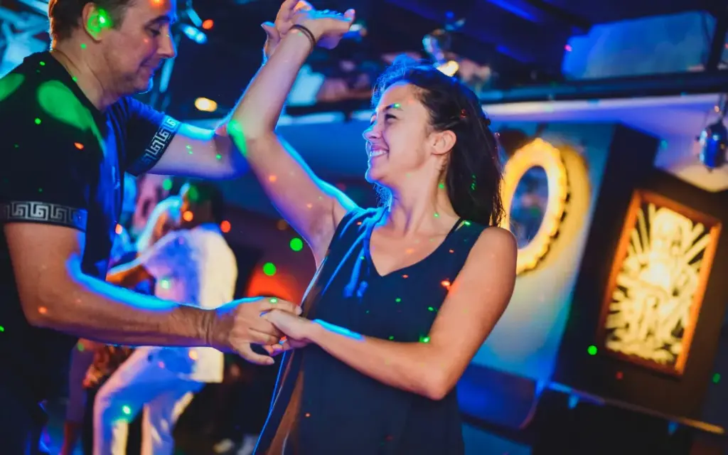 Salsa & Latin Dance Courses at Salsaluca Bern