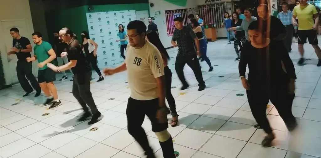 Salsa Lessons at Dancetouch San Antonio