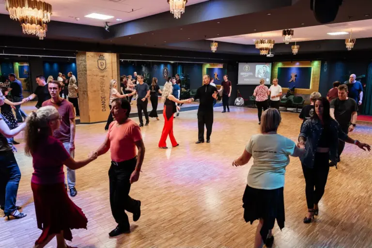 Corso di Salsa Livello I presso la Scuola di Danza di Regensburg