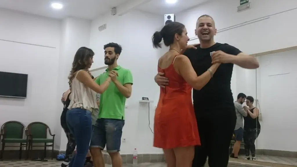 Salsa y Bachata Classes at Contradanza GRX