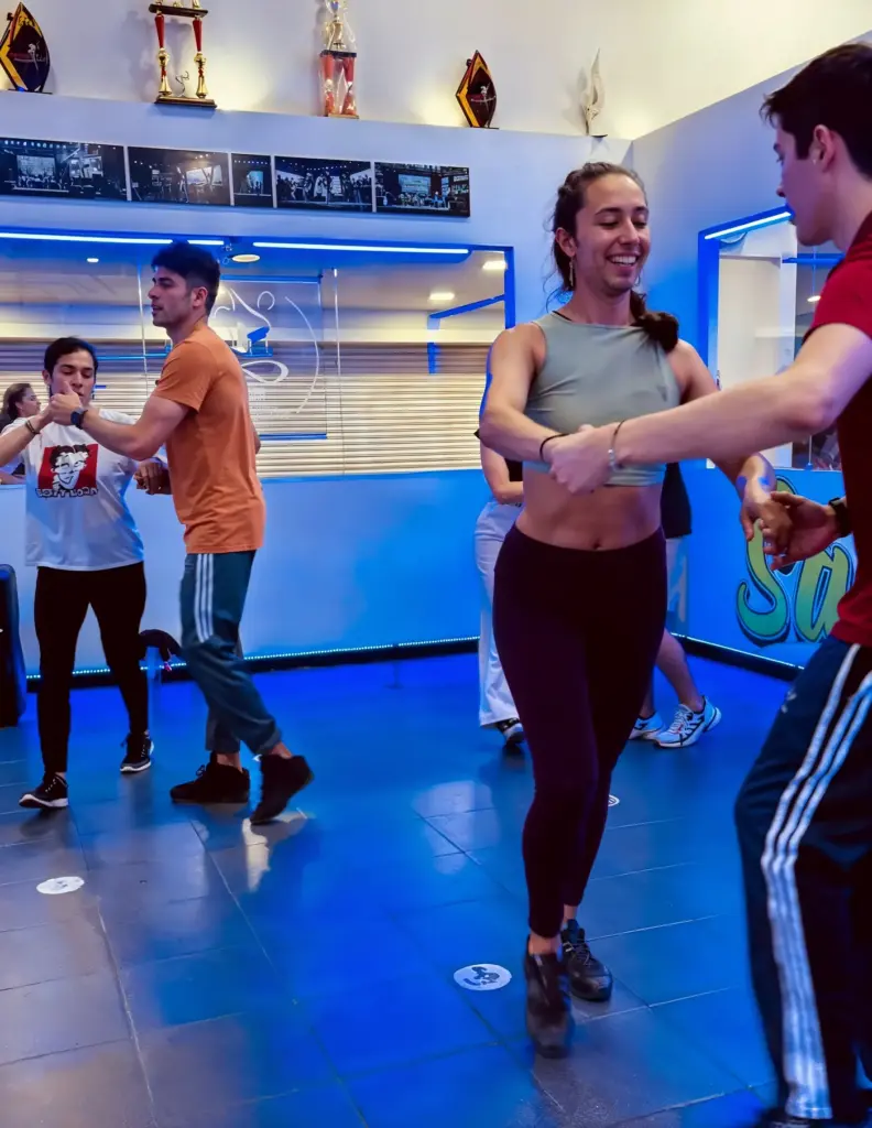 Salsa y Ritmo Latino Weekly Dance Classes