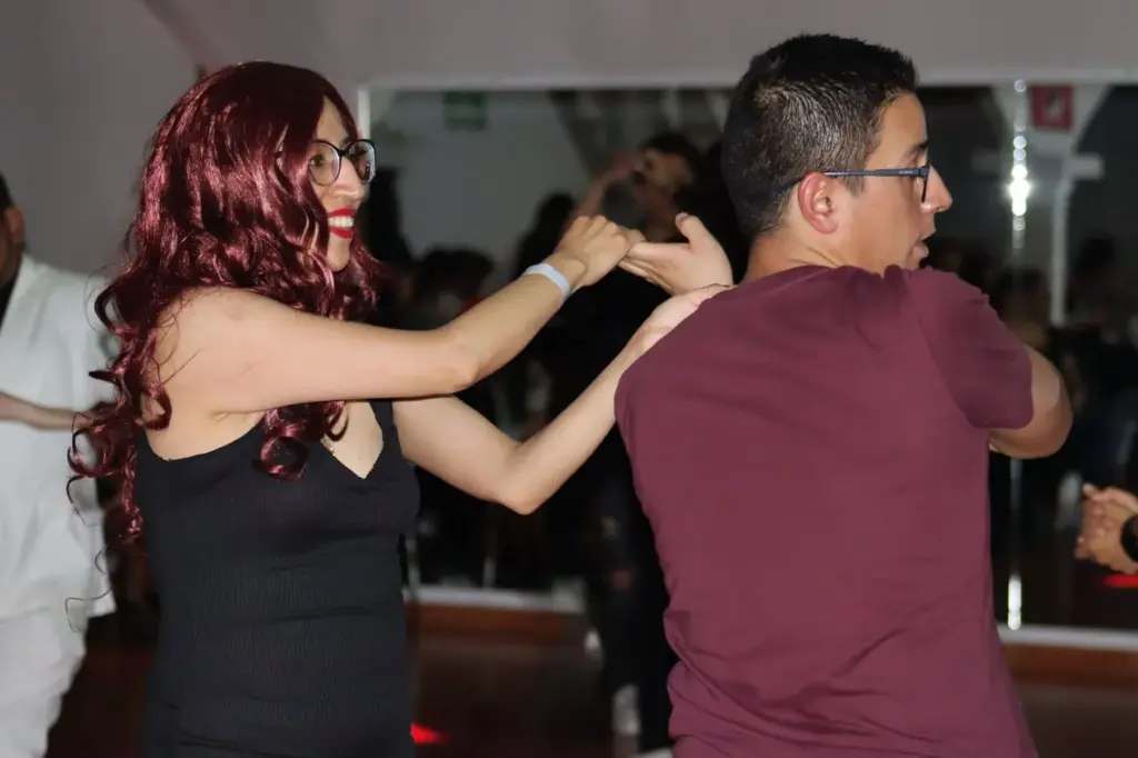 Saturday Latin Dance Classes at Armando Salsa MX