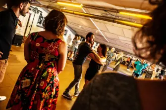 Corsi settimanali di salsa allo Studio 9 Cugnaux