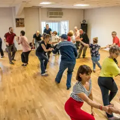 Programme de Salsa du Mardi au Swing Cat Studio