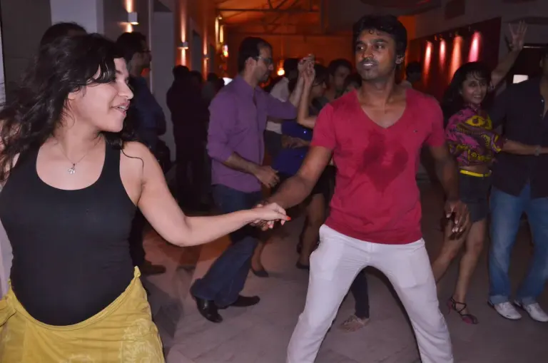 Cours de Salsa et Bachata le week-end à Rasa Mumbai