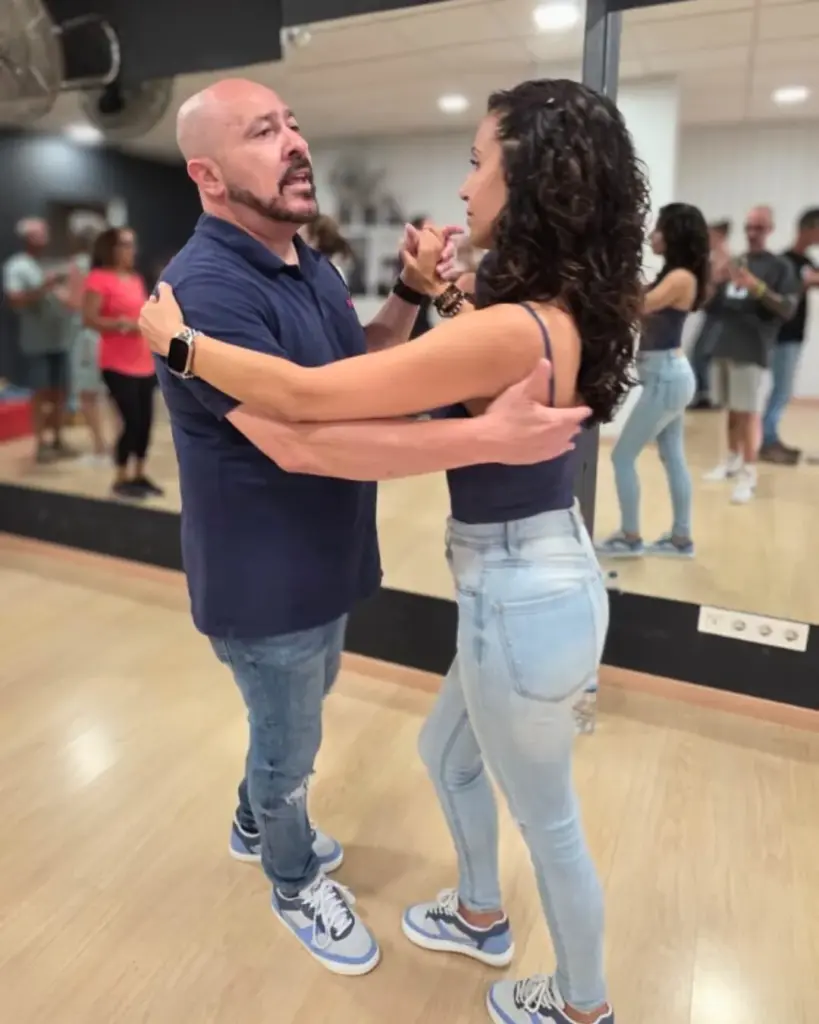 Weekly Latin Classes at Bailoteando Academy