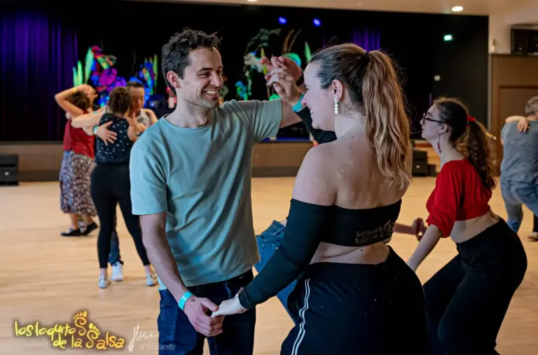 Cours hebdomadaires de Salsa & Bachata