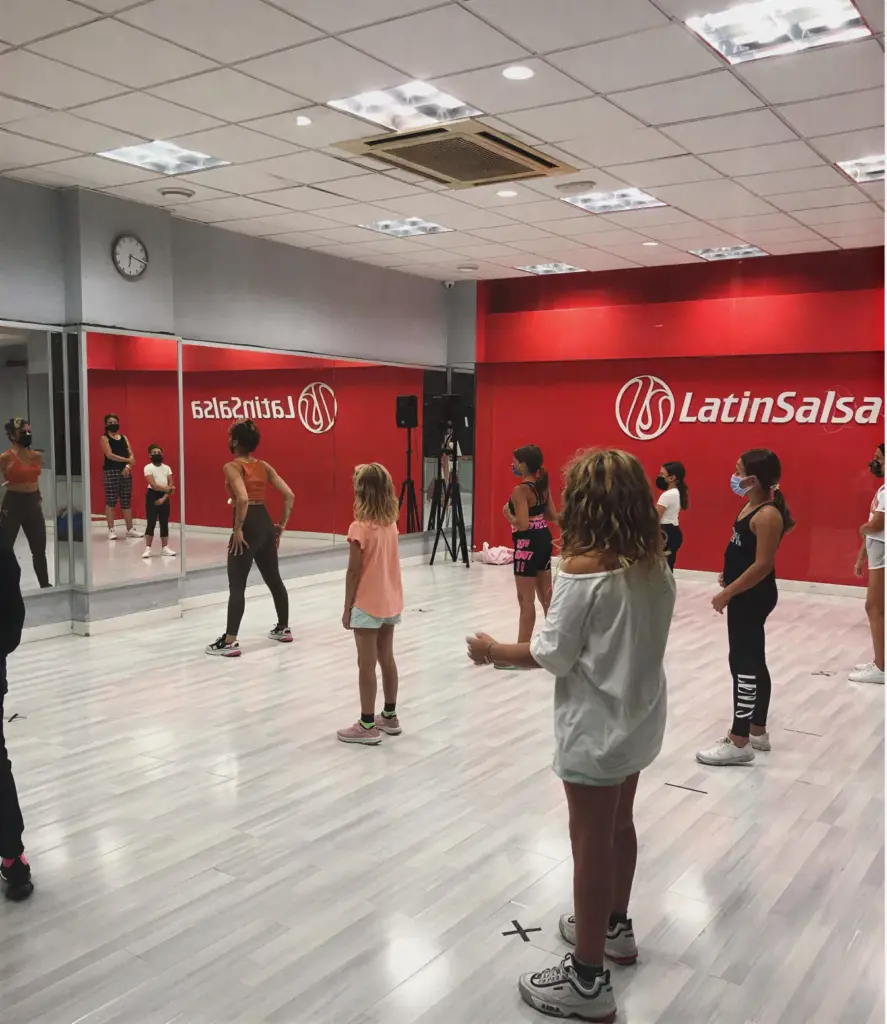 Weekly Salsa & Bachata Classes at LSTribu Dance Studio