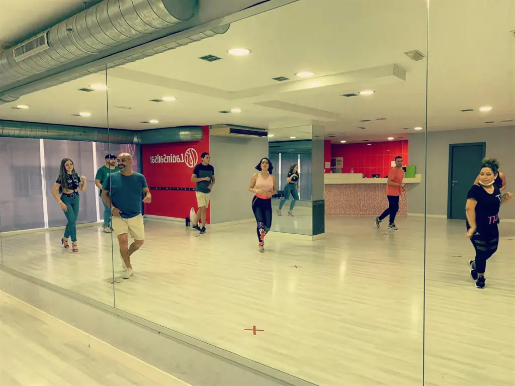 Weekly Salsa & Bachata Classes at LSTribu Dance Studio