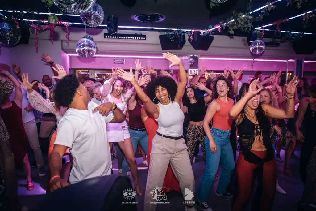 Weekly Salsa and Bachata Classes by La Negra in Ibiza