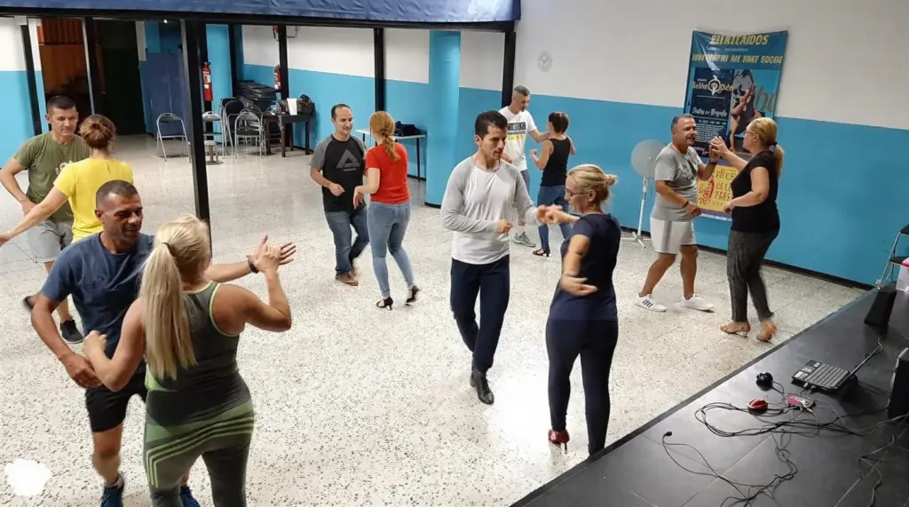 Weekly Salsa and Bachata Classes at Ada y Belén Escuela de Baile