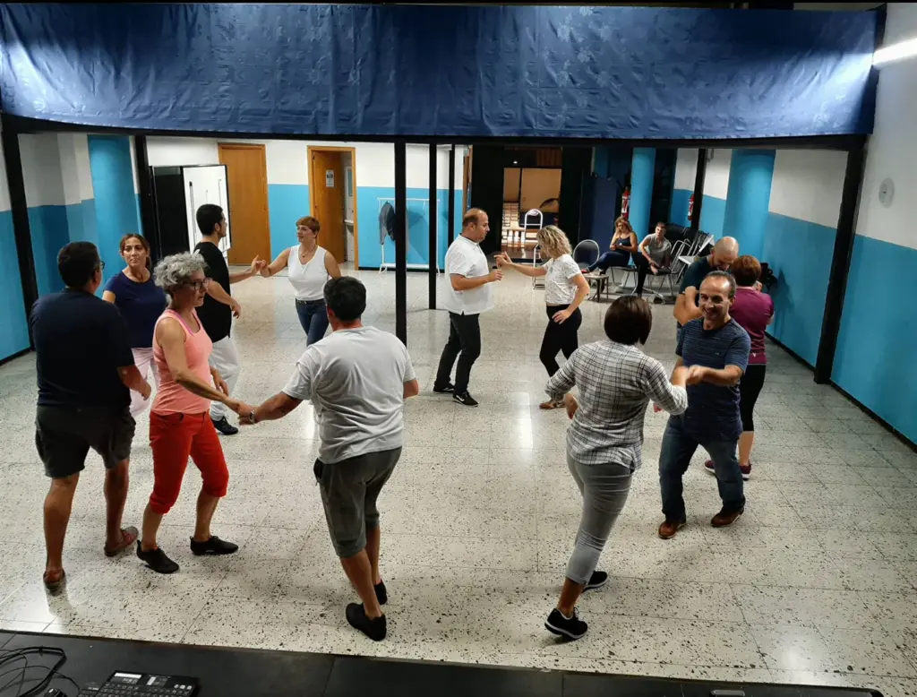 Weekly Salsa and Bachata Classes at Ada y Belén Escuela de Baile
