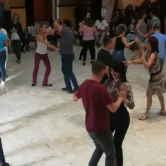 Cours hebdomadaires de Salsa, Bachata et Kizomba chez Baila con Sabor
