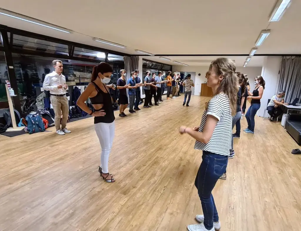 Weekly Salsa & Bachata Classes at Salsa JAM Zürich