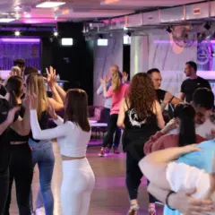Corsi settimanali di Salsa & Bachata presso Salsa People Altstetten