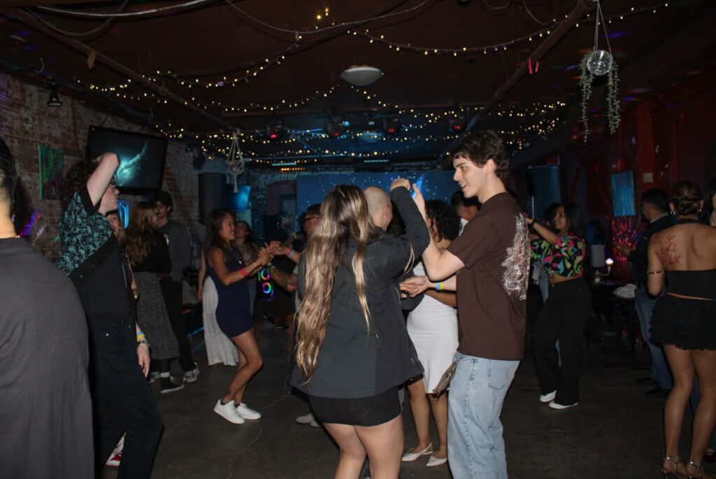 Salsa Kitchen Nights: La Playita