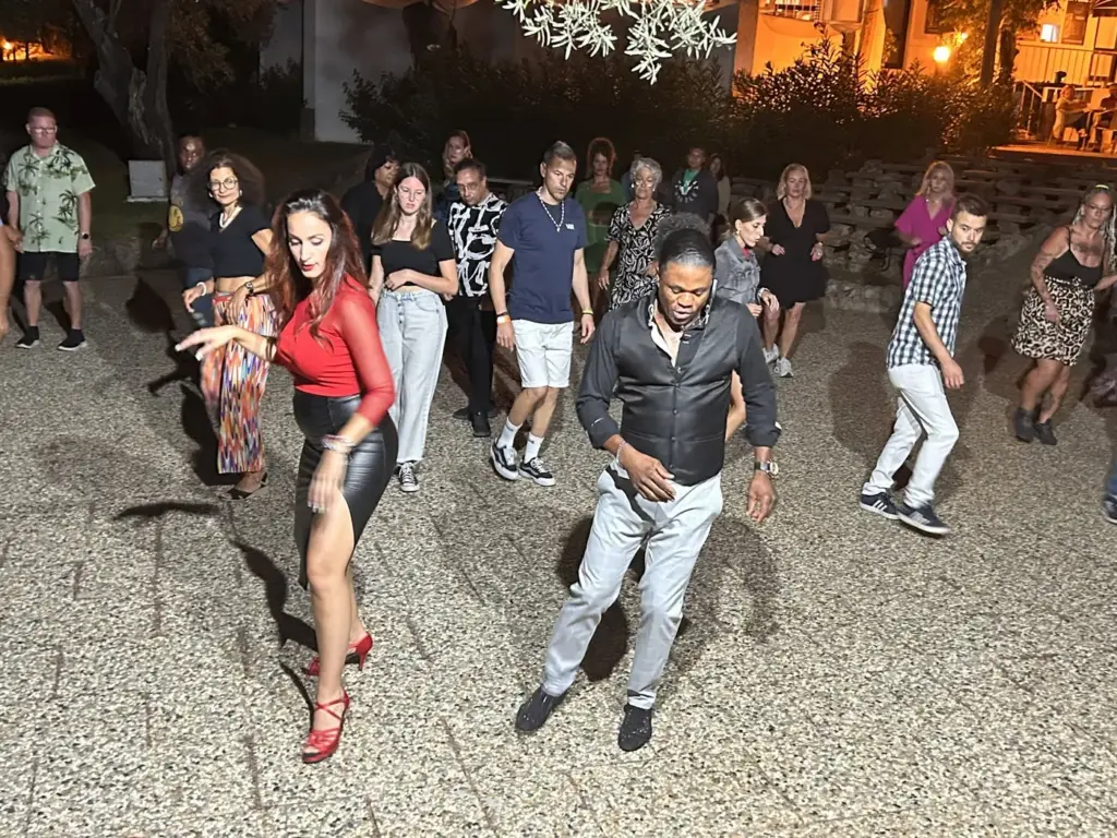 Latin Sunny Vibes 2026