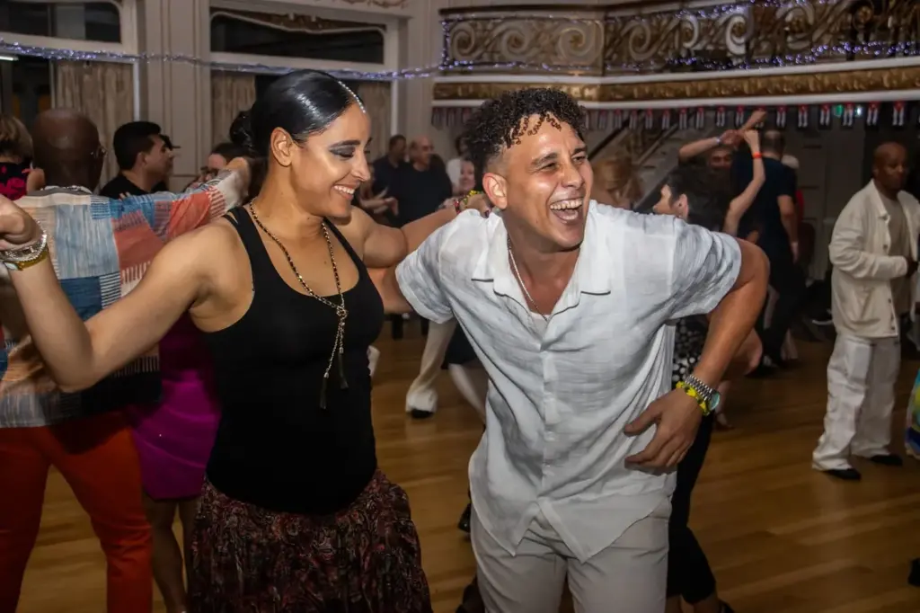 Salsa Feel the Heat 2026