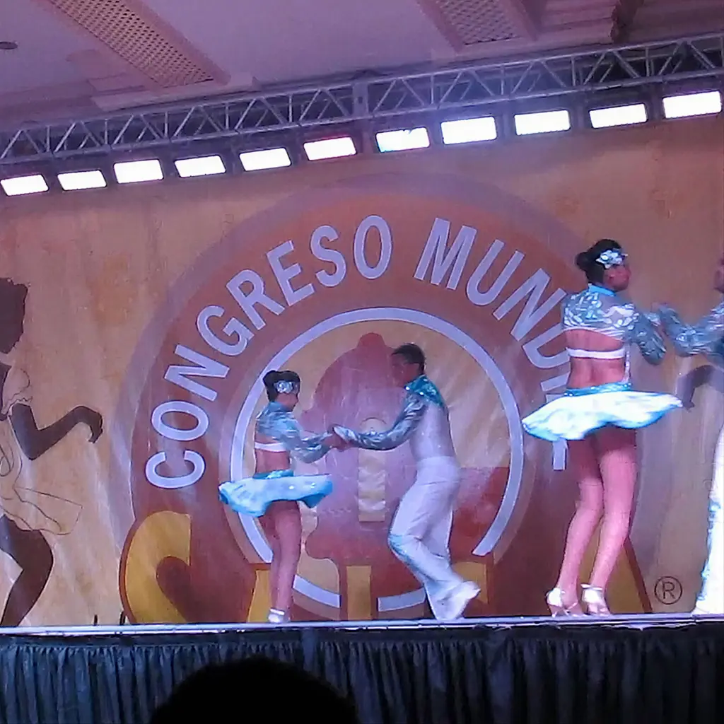 Danzatori che si esibiscono al Congresso Salsa di Porto Rico
